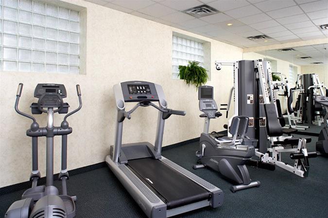 Four Points By Sheraton Toronto Lakeshore Faciliteiten foto
